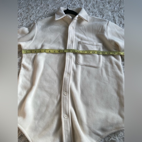 Aritzia TNA Polar Button Up Fleece Shirt Jacket - Picture 5 of 9